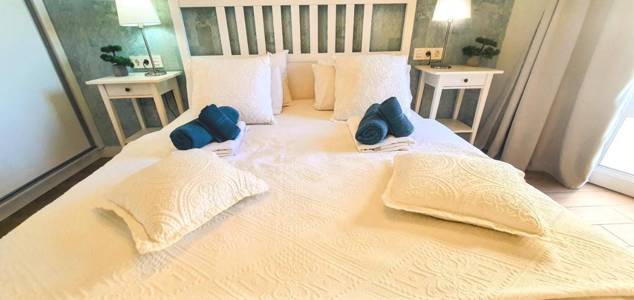 Harmony Apartments Arona  Ngoại thất bức ảnh